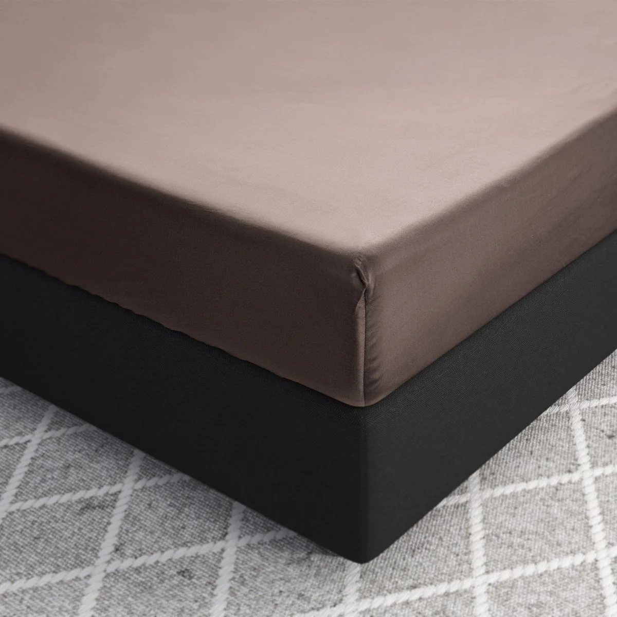 Primaviera Satijnen Deluxe Hoeslaken Taupe - Image 2