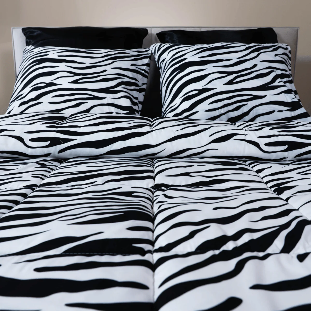 Zelesta Comfort Design Zomerdekbed - Zebra Skin - Image 9
