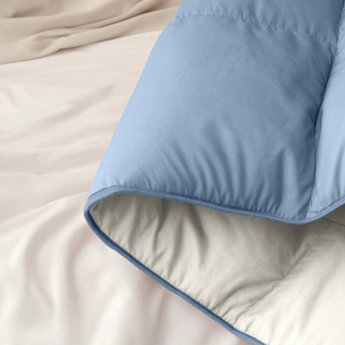 Zelesta Deluxe Duo Percale Katoen Zomerdekbed - Droomblauw & Crème - Image 4